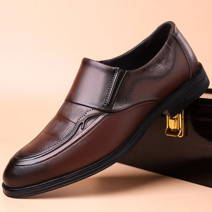 Spring Autumn New Leather Shoes for Men Solid Color Business Casual Shoes Male Fashion British Style Dress Shoe Man