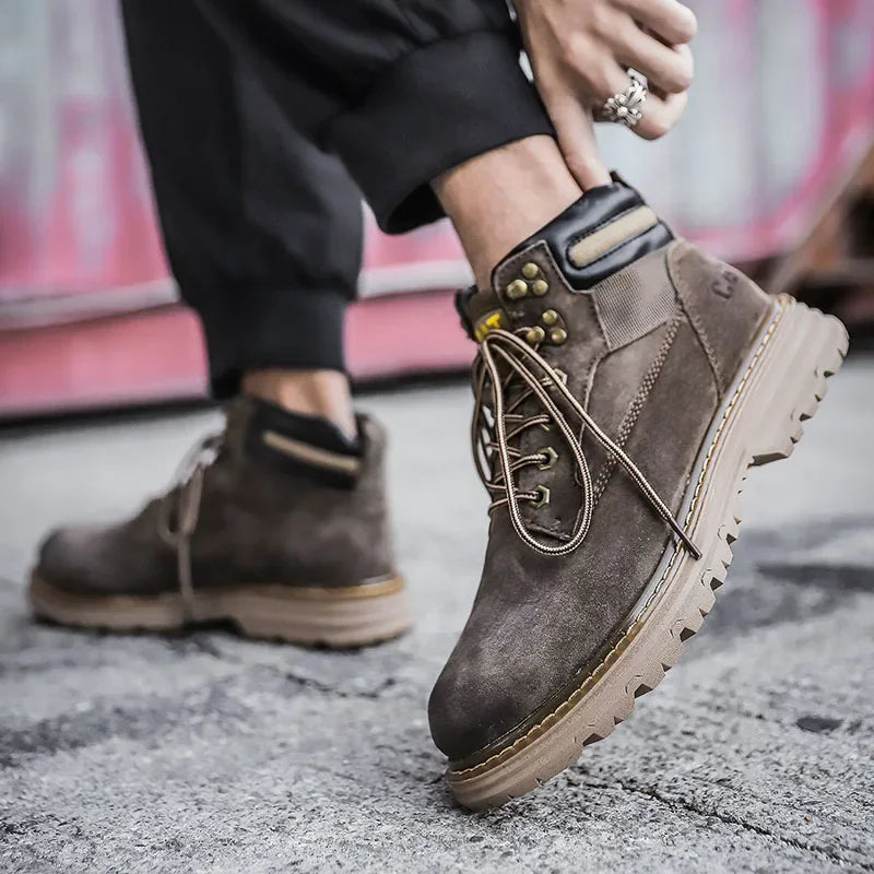 Hot Selling Winter Men Snow Boots High-quality Classic High Top Outdoor Hiking Shoes Anti Slip Thick Soled Practical Work Shoes
