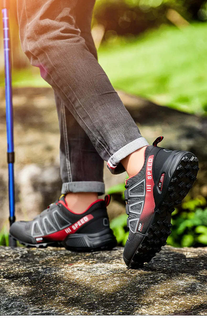 New Men's Boots Outdoor Hiking Sports Boots Men's Lightweight Comfortable And Breathable Casual Sports Shoes Size 39-47 Men's
