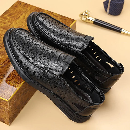 Spring Summer New Hallow Breathable Loafers for Men Fashion Casual Leather Shoes Male Solid Color Soft Sole Designer Shoes Man