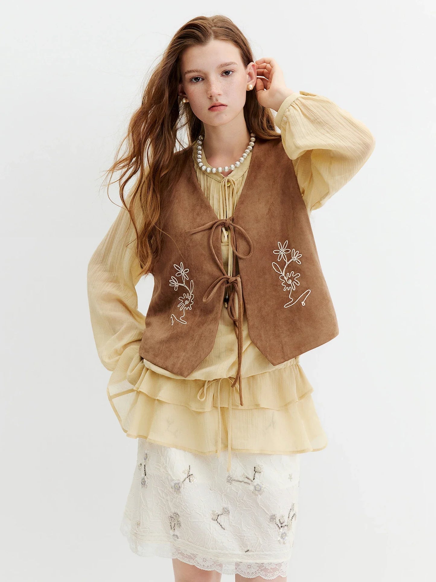 2026 Fall New Women‘s Faux Suede V-Neck Lace-Up Vest, Embroidered Cropped Layering Top Vintage Boho Chic Style Streetwear