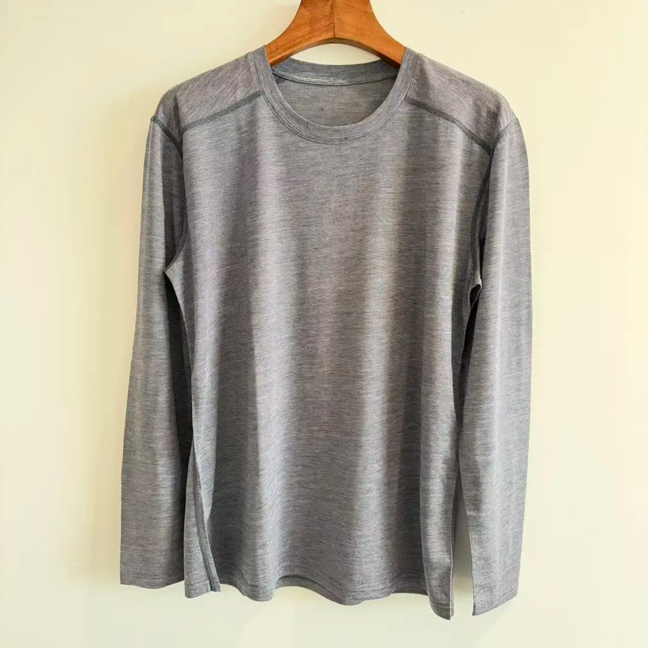 Men's 100% Merino Wool Thermal Long Sleeve T-Shirt Base Layer Breathable Wicking Anti-Odor Underwear for Outdoor Activities