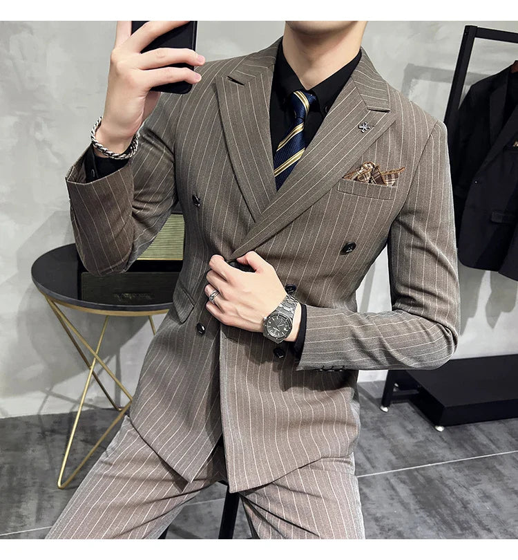 2025 High-quality Korean Version Slim-fit Business (Suit + Vest + Trousers) Striped Double-breasted Suit Three-piece Set