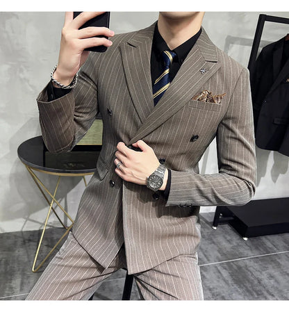 2025 High-quality Korean Version Slim-fit Business (Suit + Vest + Trousers) Striped Double-breasted Suit Three-piece Set