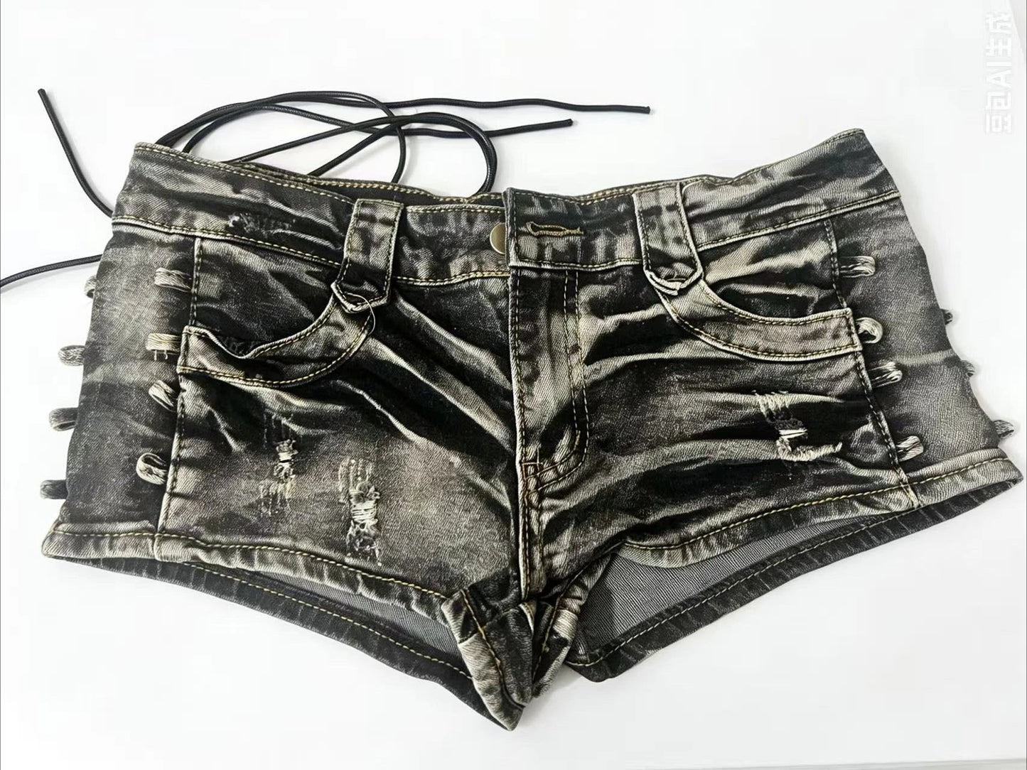 2026 Summer New Retro Low Waist Spice Girls Denim Super Shorts Slim Strap Hip Hot Pants