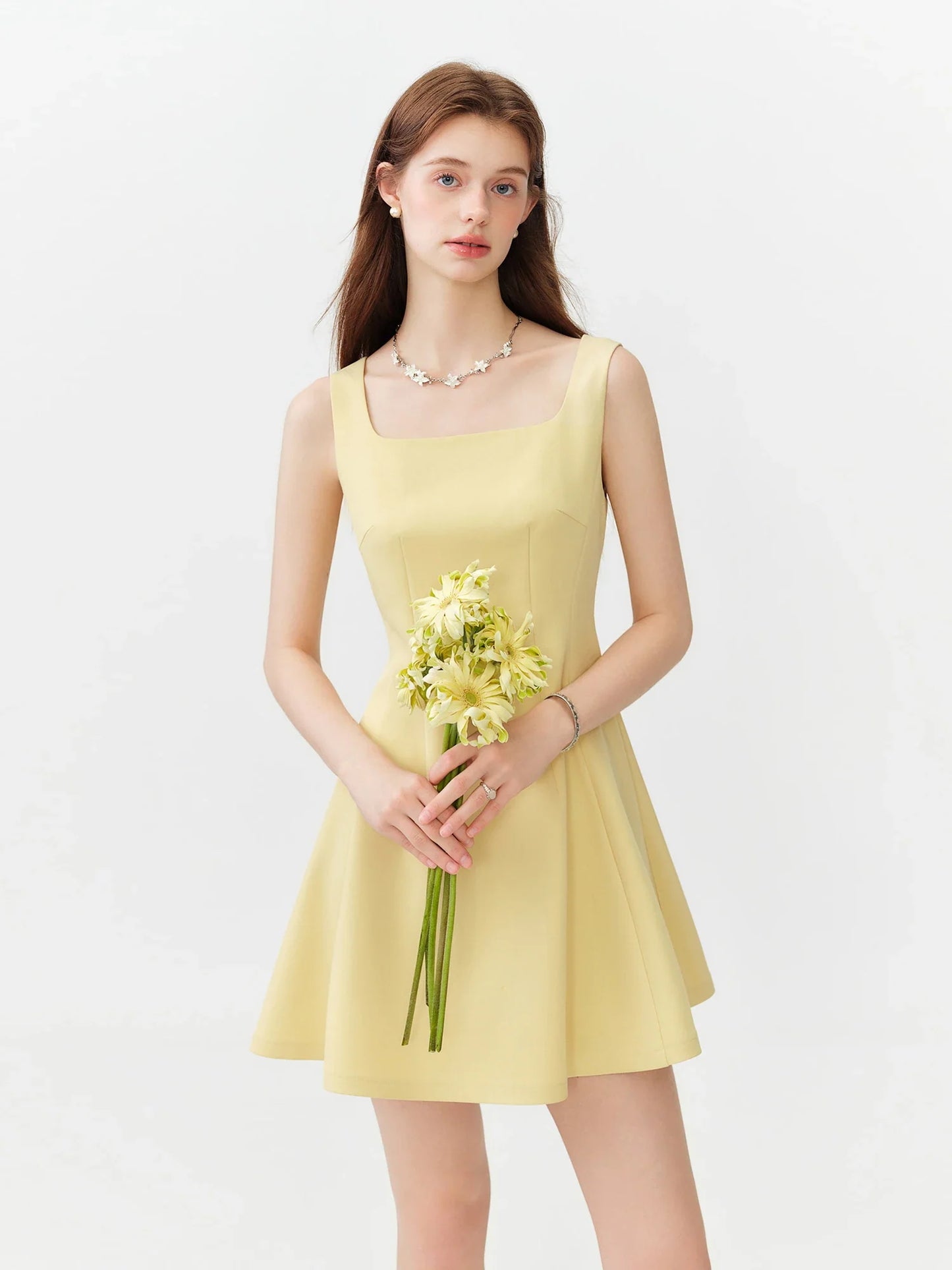 Women's 2026 Summer New Arrival French Style U-Neck Sleeveless Dress Waist-Tight Slim A-Line Flared Midi Dress Short Skirts