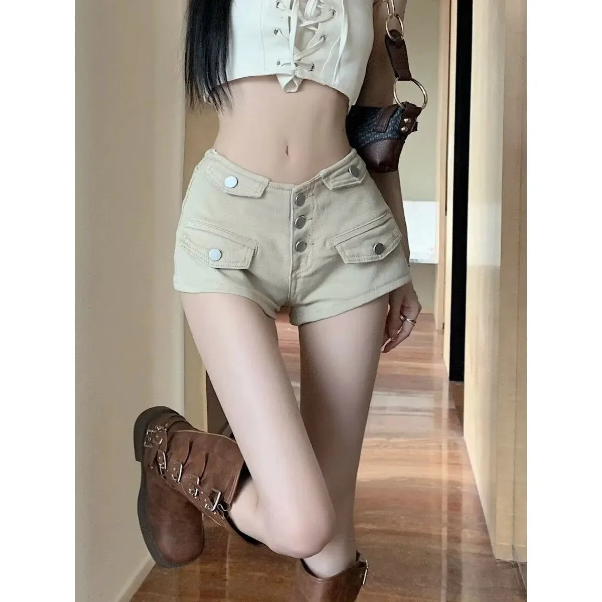 Korean Style Women's Khaki Denim Shorts 2026 New Triple Buttons High Waist Slim Fit Casual Commuter Streetwear Jean Shorts