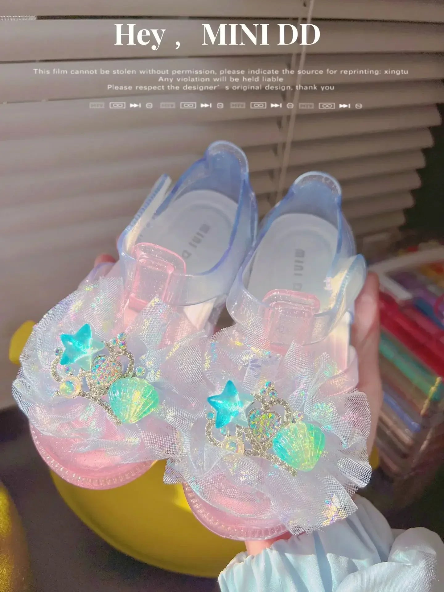 Girls' Princess Sandals 2025 Summer New Children's Jelly Sandals Soft Bottom Closed-toe Anti-collision Baby Kid's Beach Shoes