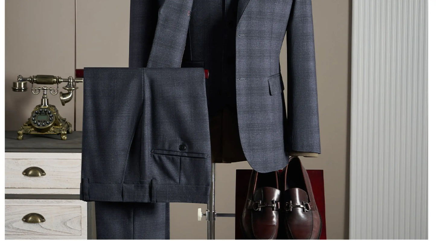 High-quality, Fashionable and Stylish Wedding Casual Checkered Suit Set, Men's Business Casual Suit Three-piece Set
