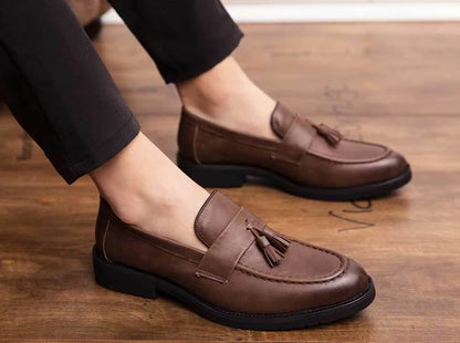 With Tassels Loafers Office Leather Shoes for Men Platform Thick Sole Pointed Toe Man Casual Shoe High Quality Fashion Elegant