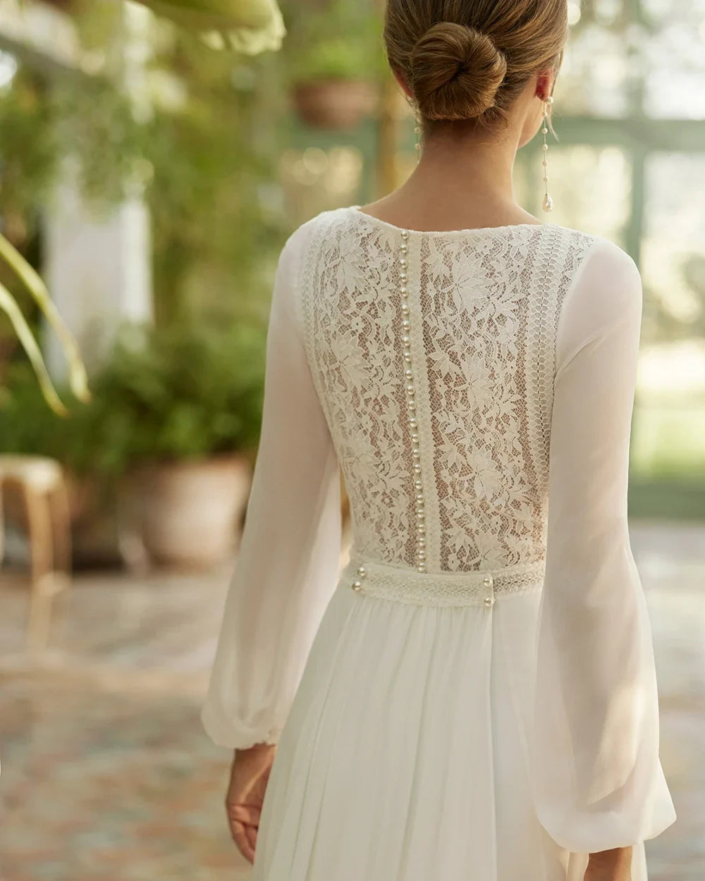 Customized Summer Beach Wedding Dresses Boho Bridal Gowns 2024 Lace Bride Dress Long Sleeves Wedding Gowns White Round Neck