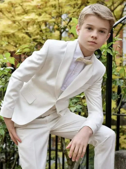 2025 New White Boys Suits 4 Pieces Jacket Vest Pants Bow-tie For Birthday Party Graceful Lapel Child Tuxedo Wedding Guest