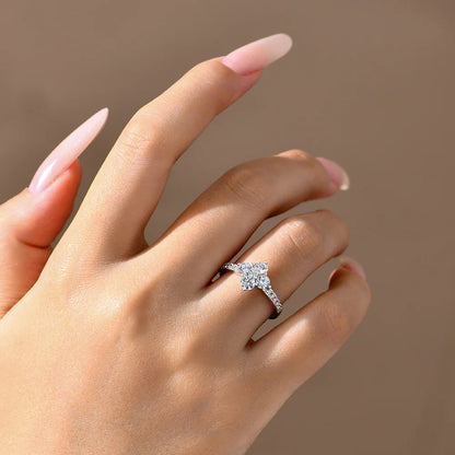 925 Sterling Silver Luxury Full Moissanite Rings 0.3ct DVVS1 Round Cut Sparkling Engagement Band for Women Fine Jewelry