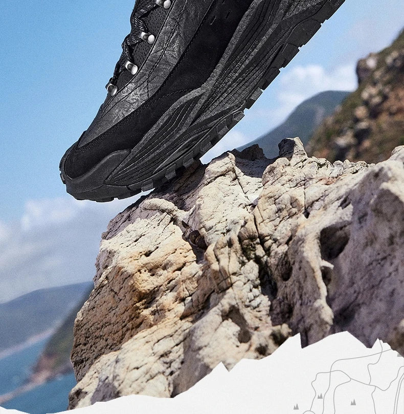 Men Running Shoes New Featherlight Soft Breathable Rebound Cushioning Grippy Outdoor Hiking Sneakers Male 672542214