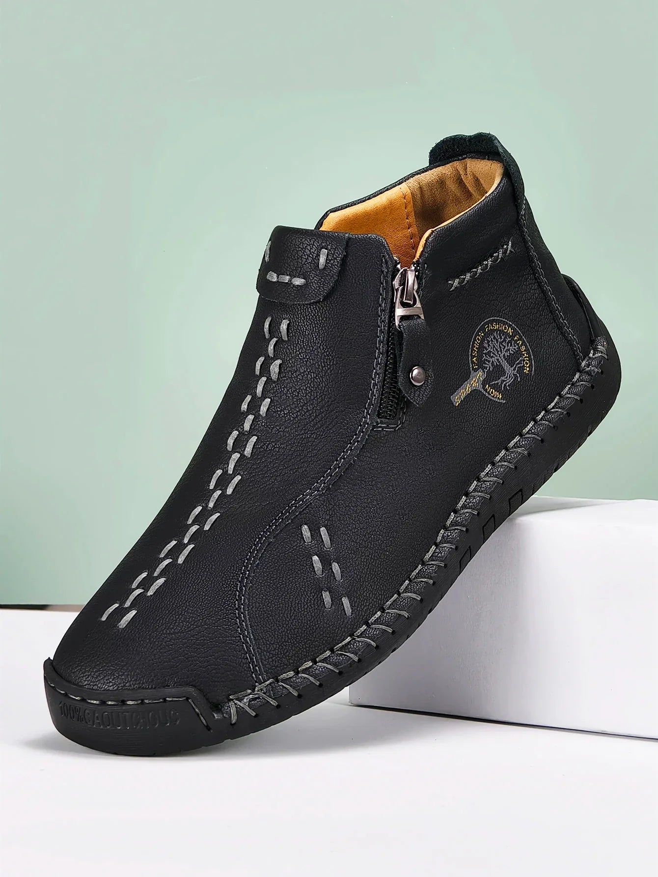 Classic Handmade Leather Men Shoes Zipper Design Outdoor Sneakers Slip On Breathable Casual Shoes Leather Men Ankle Boots