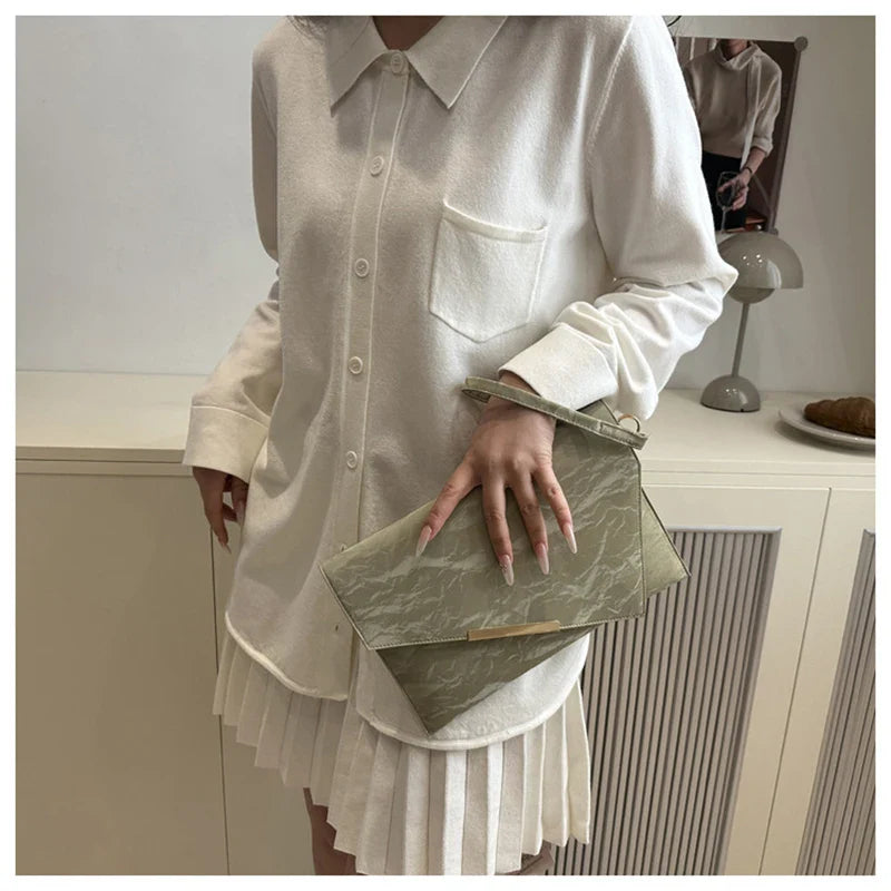 Fashion Women Clutch Soft PU Leather Solid Color Evelope Bag Wristlet Bags Female Small Handbags Day Clutches Evening Party Bags