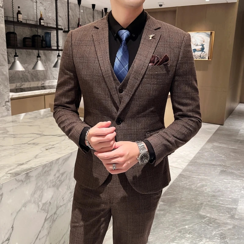 2023 Men's British Fashion Three-piece Set Slim Fit Suit Vest Trousers Ensemble Handsome Trendy All-in-one Banquet Blaze