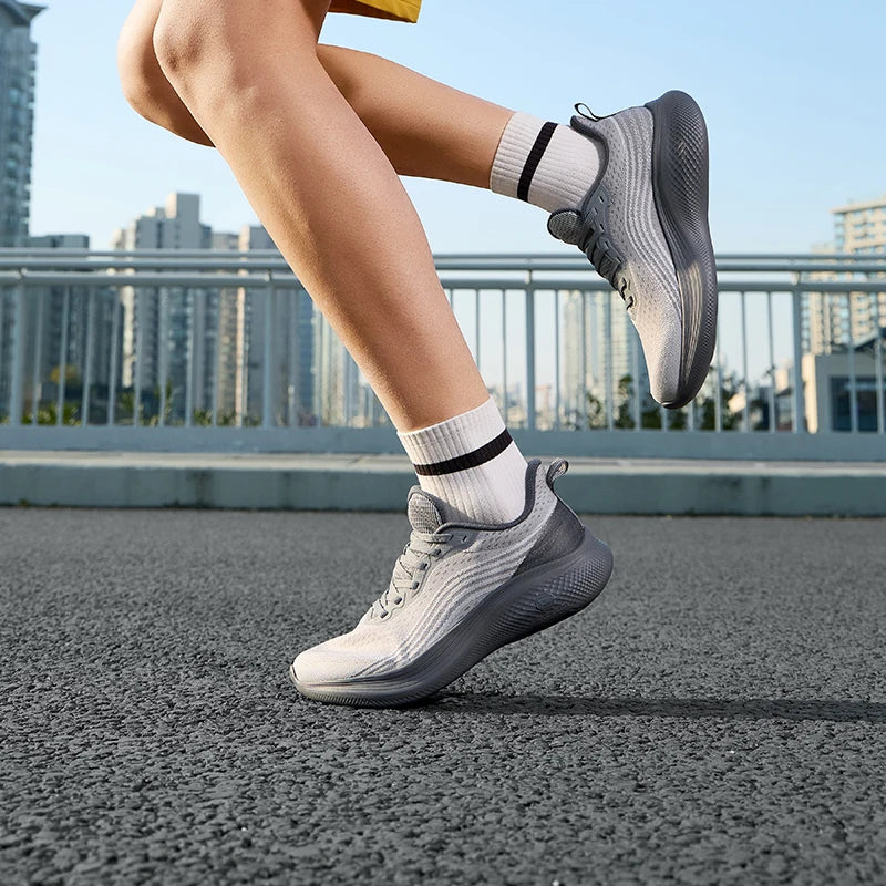 Men Running Shoes Lightweight Soft Supportive Cushioning Durable Breathable Grippy Male Sneakers 672522207