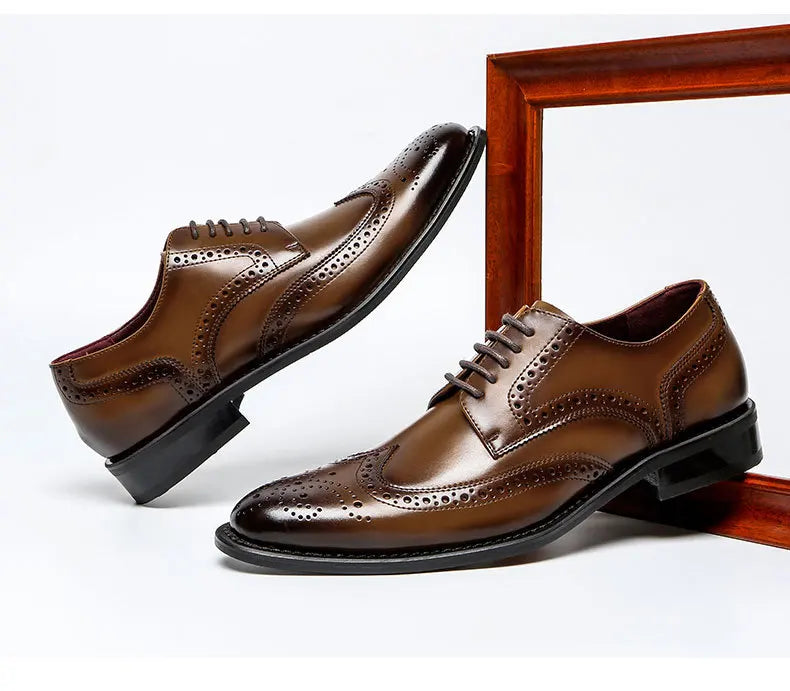 Top Quality Hard Cow Leather Pattern Men Formal Wedding Dress Shoes Pointed Toe Gentleman Men Brogues Oxfords New Spring