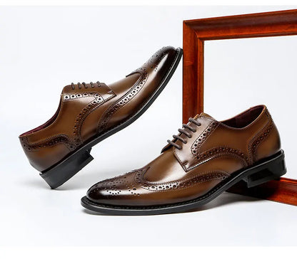 Top Quality Hard Cow Leather Pattern Men Formal Wedding Dress Shoes Pointed Toe Gentleman Men Brogues Oxfords New Spring