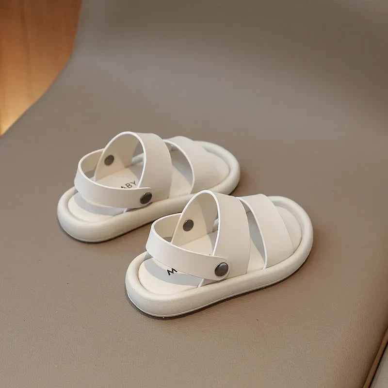 Children's Sandals 2026 Summer New Style Beach Shoes Soft Bottom Boys' Shoes Trendy Casual Wear Ideal for Outdoor Activities