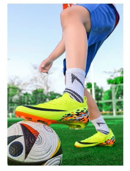 New Men Soccer Shoes Sport Grass Cleats Unisex Non-Slip Match Adult Ultralight Outdoor Football Boots Comfortable High-quality