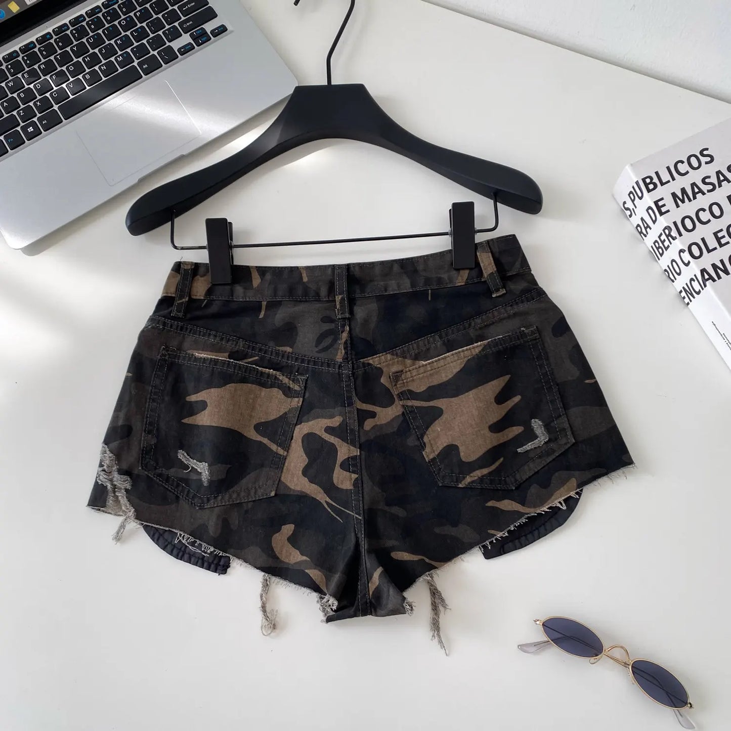 American Retro Camouflage Mini Shorts 2026 Ladies Hollow Out Slim Beach Pants Hot Girl Sexy Print Denim Shorts