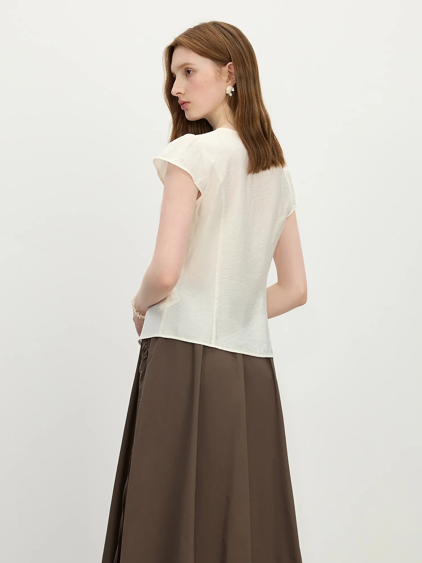 Ruffled V-neck Shirt for Women 2025 Summer New Arrival Elegant Temperament Commuting Flying Sleeve Slim Chic Top 25FS12683