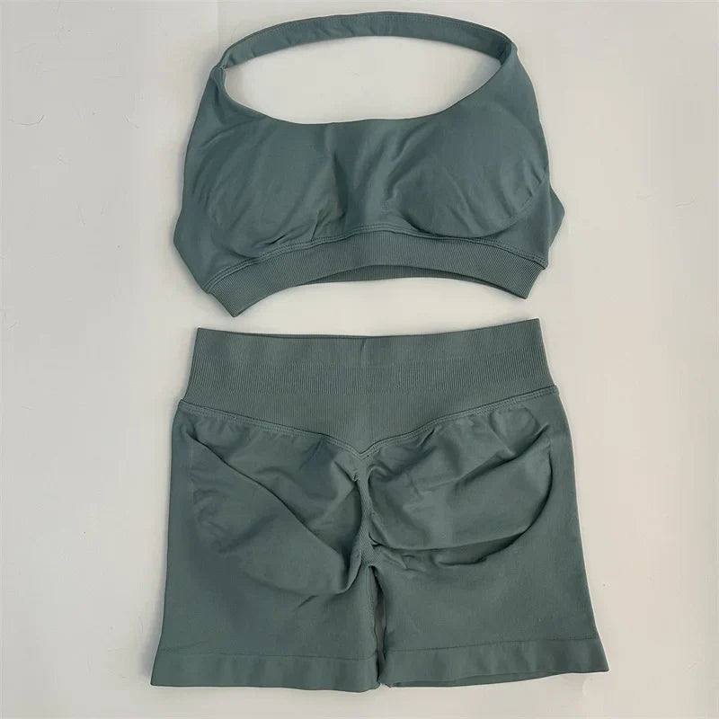 Yoga Shorts Set Seamless Yoga Set Workout Scrunch Shorts Sets Halter Sports Bra Scrunch Shorts Fitness Clothes Gym Suit