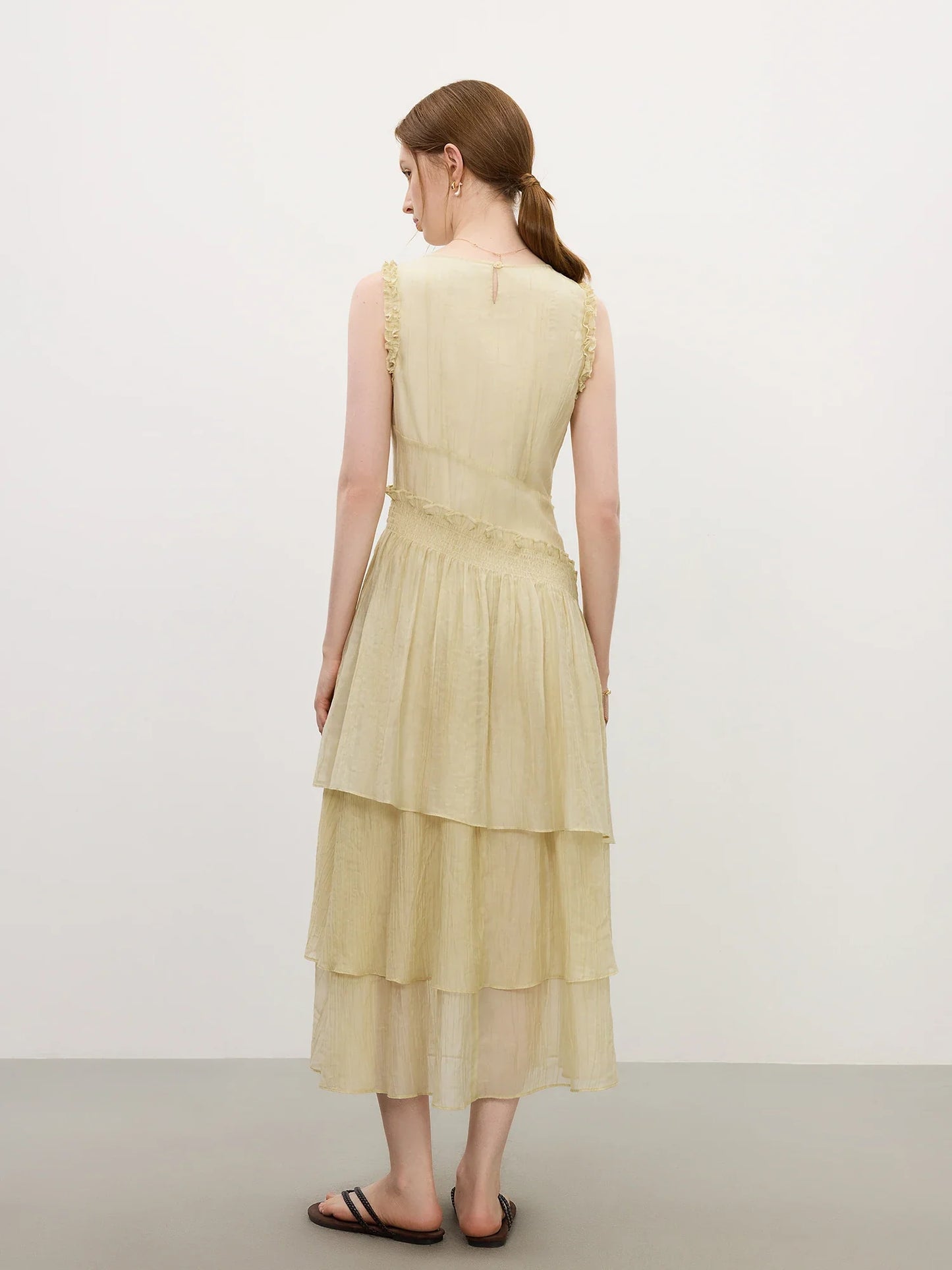 Summer 2025 Textured Pleat Dress - Fluid Asymmetric Hem Sleeveless Resort to Office Elegant Silhouette