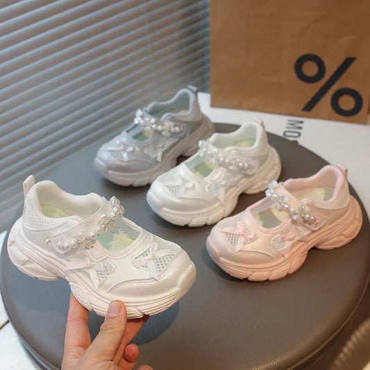 Girls Hollowed-out Mesh Sports Sneakers with Beaded Bow 2026 New Summer Toddler Barefoot Beach Shoes Platform Versatile Sandals