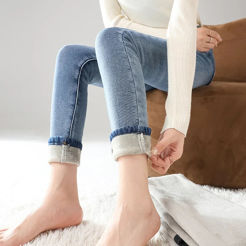 Women Thermal Jeans Winter Snow Warm Thickened Fleece Stretch Skinny Pencil Pants Fashion Korean Slim Fit Velvet Plush Pants