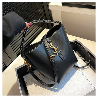 2026 Summer New! Light - Luxury Women's Bucket Bag - High - End Niche Design, Stylish Shoulder Messenger for All Occasions