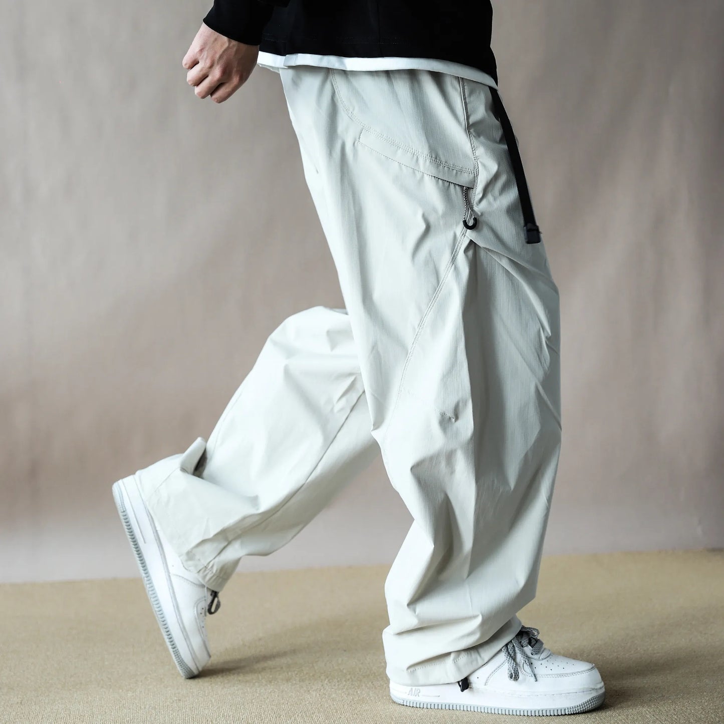 Mens Outdoor Water Resistant Quick Dry Cargo Jogger Pants Loose Fit Lightweight Breathable Streetwear Trendy Summer Casual Baggy