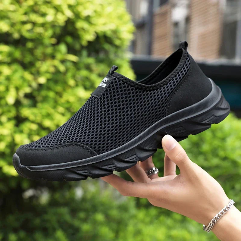 Lightweight Men Casual Shoes Breathable Slip on Male Casual Sneakers Anti-slip Men's Flats Outdoor Walking Shoes Size 38-46