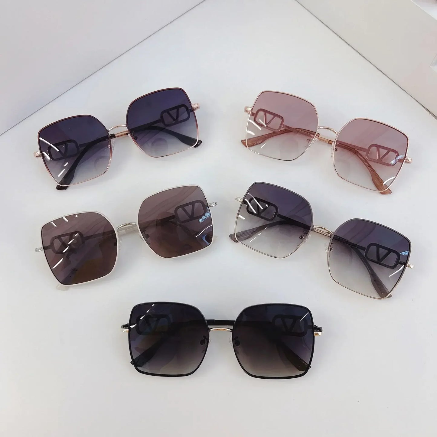 New Fashion Metal Frame Square  Sunglasses for Women Oversized Anti-ultraviolet Polarized Sun Glasses Women's High-end Gafas