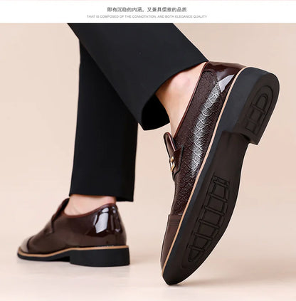 New Designer Patent Leather Wedding Shoes for Men Solid Color Business Casual Shoes Male Spring Autumn Fashion Dress Shoes Man