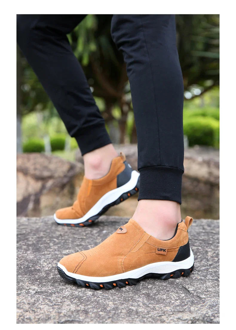 Casual Men's Sports Shoes Outdoor Walking Loafers Comfortable Shoes Fashionable and Lightweight Plus Size 38-50