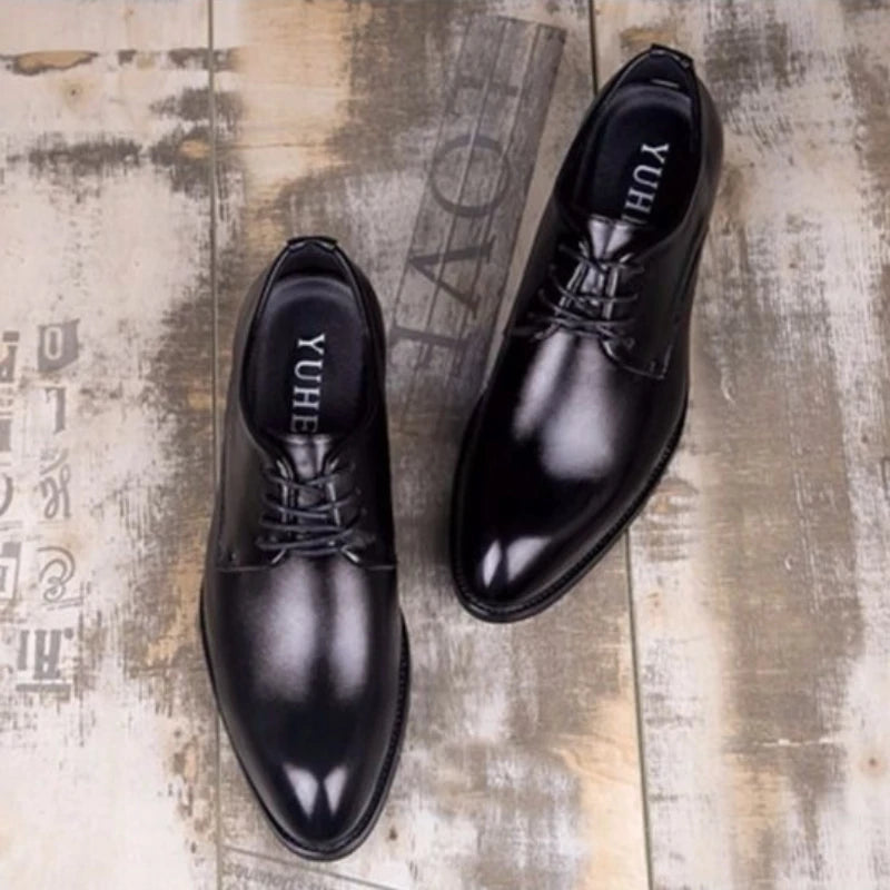 Men's Korean Style Business Casual Leather Shoes with Invisible Height Increase Versatile Pointed Toe British Style Trendy Shoes