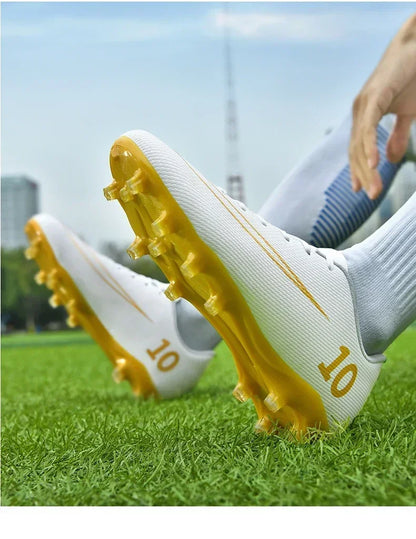 New Men Football Boots Professional Soccer Shoes Training Outdoor Adult Kids Ultralight TF/FG Sports Shoes Futsal High-quality
