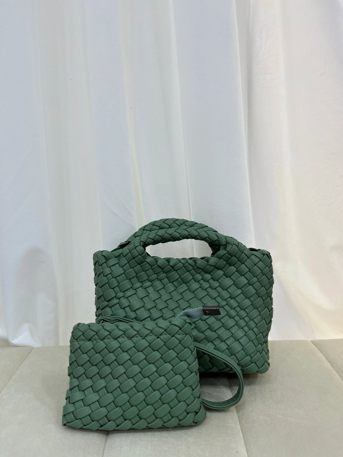 Designer bag Women's handbag Popular small size version PU leather woven bag Fashion style soft handmade bucket bag