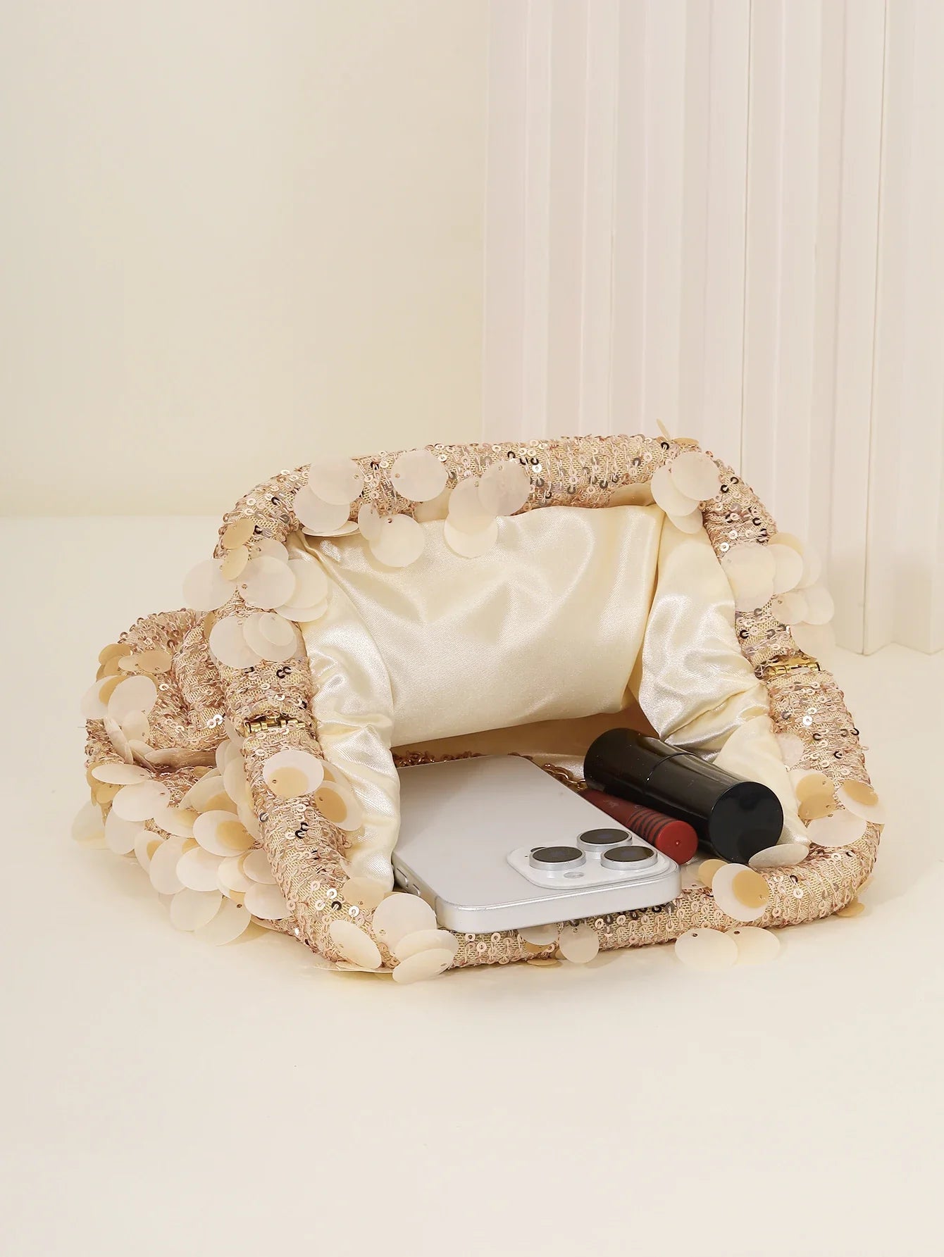Dinner bag Fashion sequin messenger bag Women's simple handbag, large sequin clutch bag Versatile chain shoulder messeng  bag