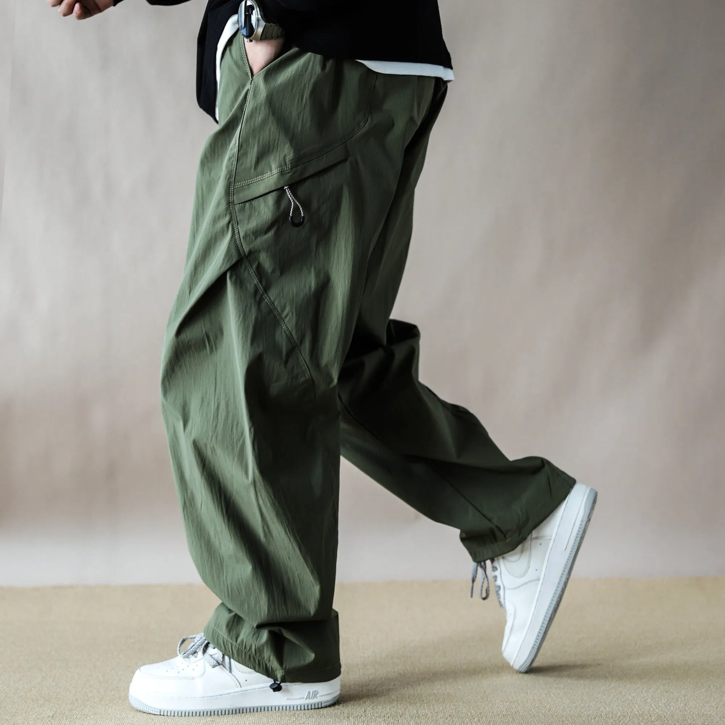 Mens Outdoor Water Resistant Quick Dry Cargo Jogger Pants Loose Fit Lightweight Breathable Streetwear Trendy Summer Casual Baggy