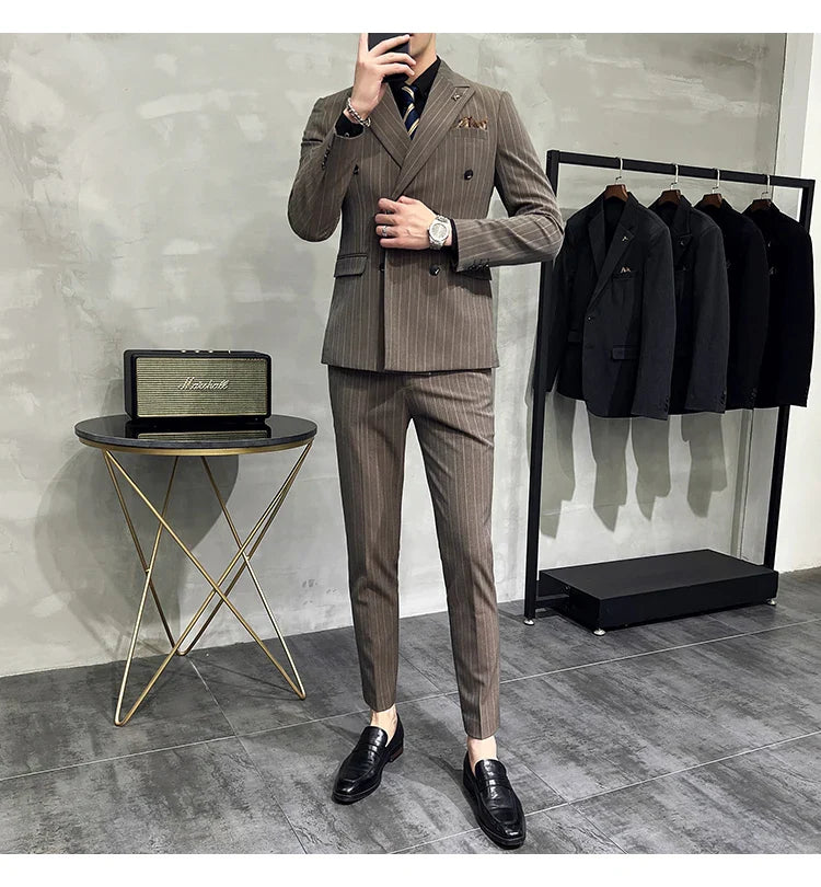 2025 High-quality Korean Version Slim-fit Business (Suit + Vest + Trousers) Striped Double-breasted Suit Three-piece Set