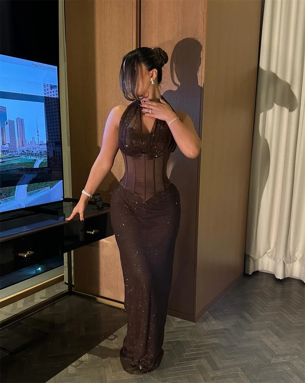 Custom evening dress sexy halter prom dress formal gown party dress glitter mesh V neck corset waist sequin maxi sheath