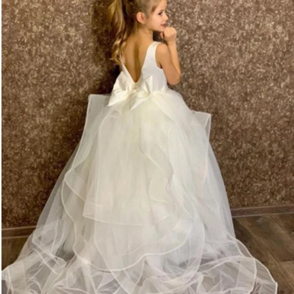 Cute Flower Girl Dresses for Wedding Big Bow Appliques Long Little Pageant Gowns Girls White Tulle First Communion Gowns