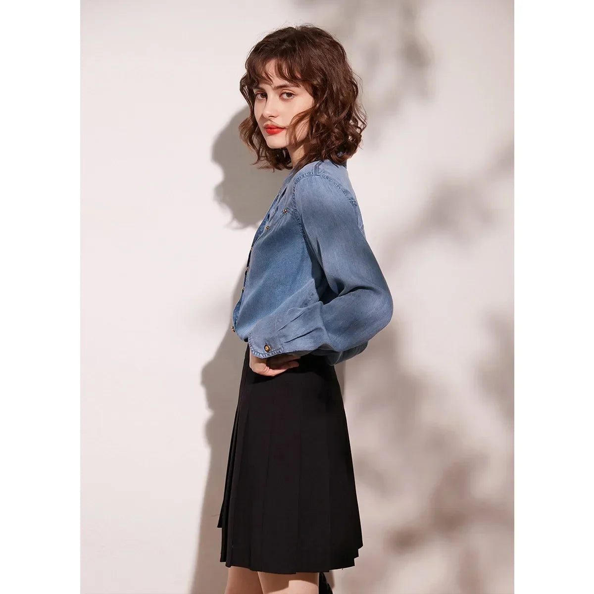 2024 Spring and Autumn Small Collar Wave Split Denim Shirt Fashion Rivet Decoration Long Sleeve Women's Shirt