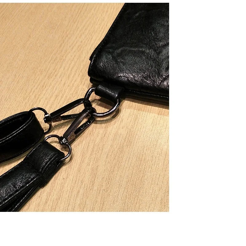 Brand Design Rivets Women Envelope Clutch Bag PU Leather Ladies Crossbody Messenger Bag Female Shoulder Bag Party Clutches Wrist