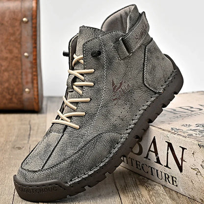 New 2024 Autumn Handmade Leather Men Boots Design Sneakers Man Breathable Casual Leather Shoes Men Ankle Boots Outdoor Boats