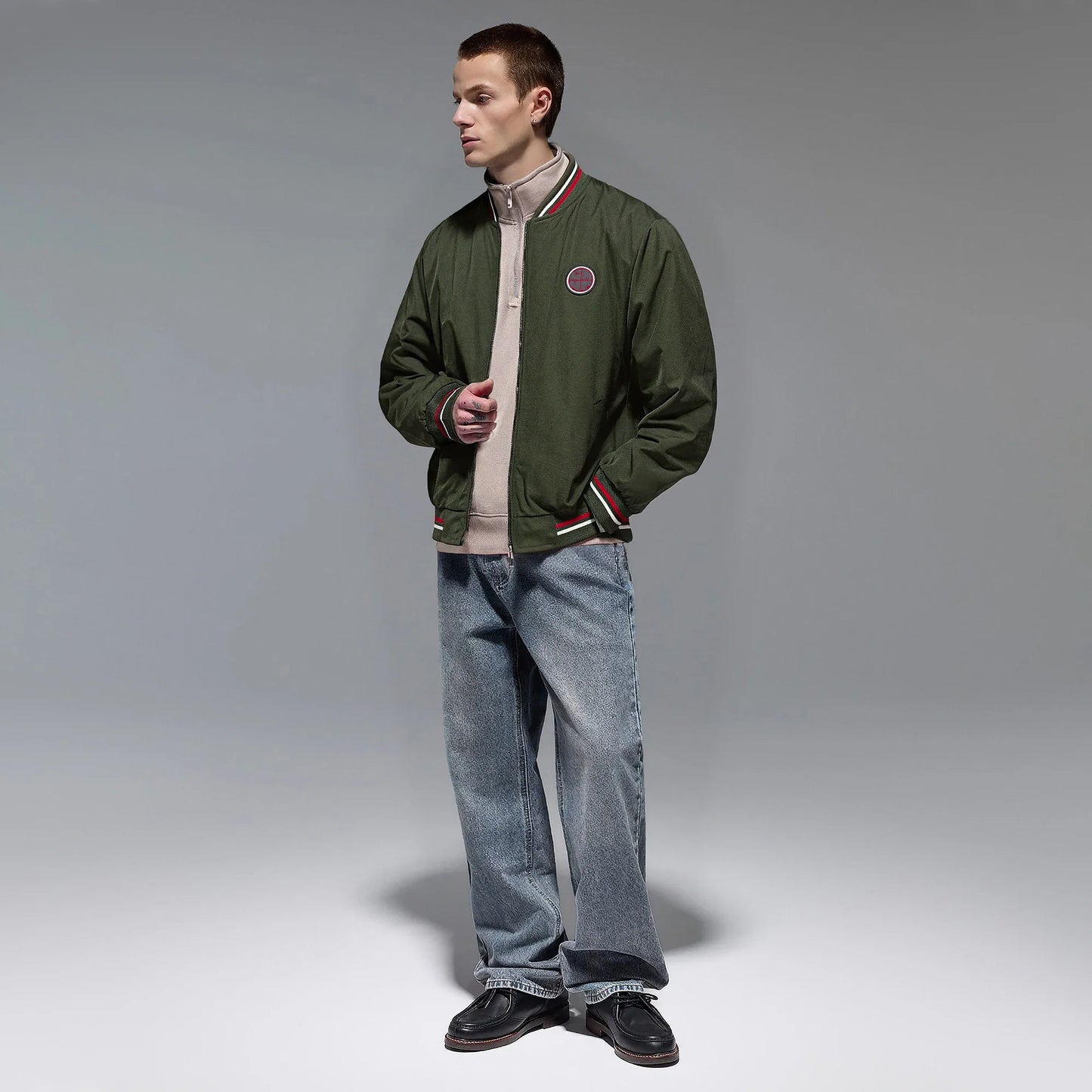Men's Jacket Autumn Fashion Versatile Windproof Thin Men's Jacket Casual American Street Classic Badge Design Men's Coat